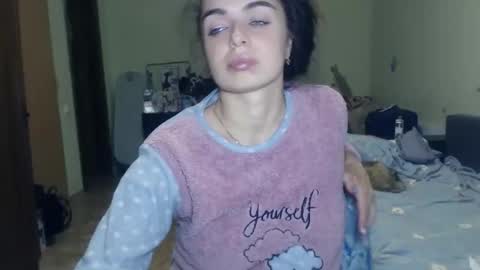 Snapshot of karolinasweet chatting on 12, 12, 2024 Mila online show from 12, 12, 2024