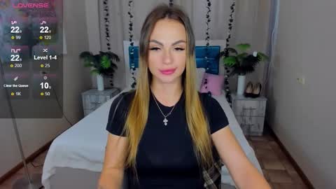 Karolina online show from 10, 9, 2025