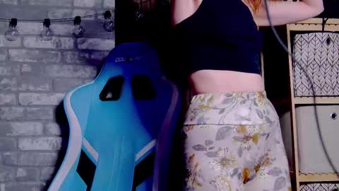 karoline121 online show from 5, 3, 2025