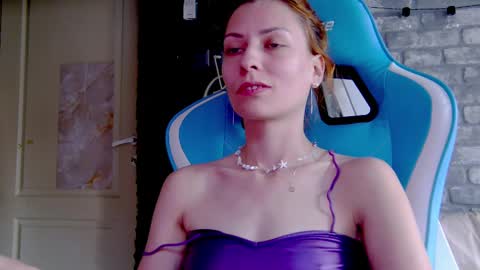 karoline121 online show from 11, 3, 2025