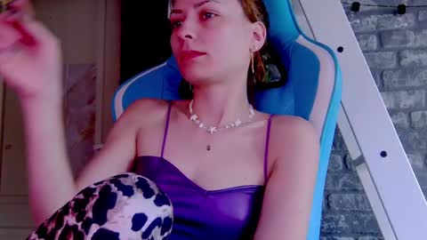 karoline121 online show from 11, 3, 2025