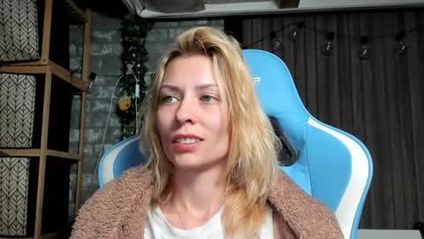 karoline121 online show from 17, 9, 2025