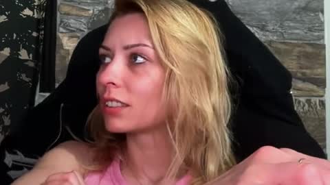 karoline121 online show from 16, 3, 2026