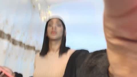 Karoline online show from 11, 12, 2024