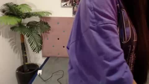 Isa online show from 4, 3, 2025