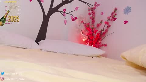 Karolina 3 online show from 4, 1, 2025