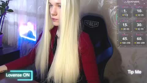 Snapshot of karolynafox chatting on 22, 3, 2026 Caroline Fox online show from 22, 3, 2026