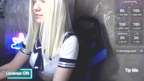 Snapshot of karolynafox chatting on 21, 5, 2026 Caroline Fox online show from 21, 5, 2026
