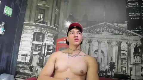 Snapshot of karybig3 chatting on 27, 2, 2025 ---Kary--- online show from 27, 2, 2025