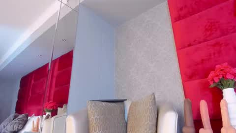 Kasandra Hall online show from 18, 12, 2024