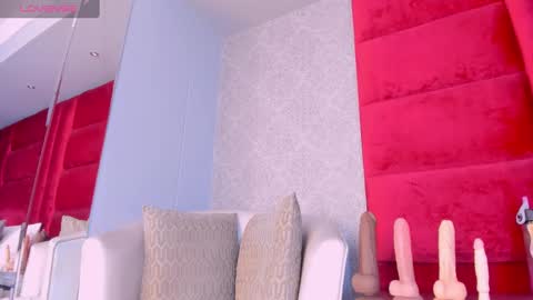 Kasandra Hall online show from 16, 2, 2025