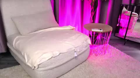 KassyClaire online show from 31, 7, 2026