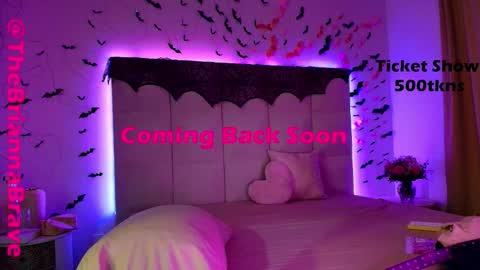 Snapshot of kat2025 chatting on 25, 10, 2025 BriannaBrave online show from 25, 10, 2025