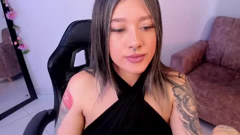 Snapshot of kat_apple chatting on 15, 5, 2026 Alicia online show from 15, 5, 2026