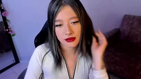 Snapshot of kat_apple chatting on 17, 5, 2026 Alicia online show from 17, 5, 2026