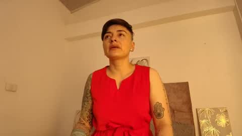 kat paradisse online show from 25, 3, 2026