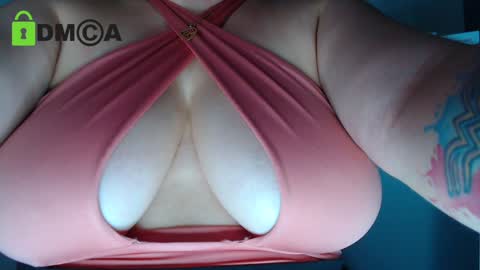 Snapshot of katalella_hot chatting on 10, 1, 2025 KATA online show from 10, 1, 2025