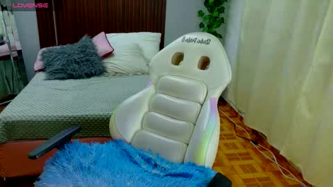 Snapshot of kataleya_29 chatting on 18, 11, 2025 kate online show from 18, 11, 2025