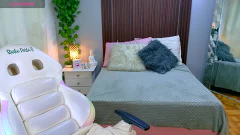 Snapshot of kataleya_29 chatting on 22, 11, 2025 kate online show from 22, 11, 2025