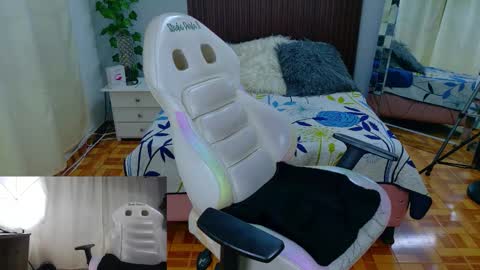 Snapshot of kataleya_29 chatting on 15, 12, 2025 kate online show from 15, 12, 2025