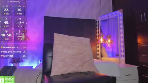 Snapshot of kataliina_18 chatting on 4, 1, 2025 Kat online show from 4, 1, 2025