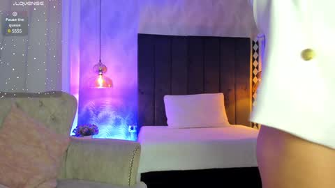 Snapshot of kataliina_18 chatting on 11, 1, 2025 Kat online show from 11, 1, 2025