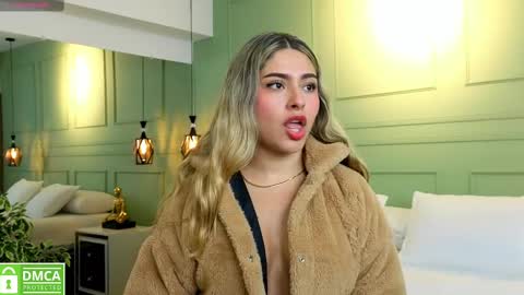 Snapshot of kataliina_18 chatting on 30, 9, 2025 Kat online show from 30, 9, 2025