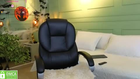 Snapshot of kataliina_18 chatting on 16, 10, 2025 Kat online show from 16, 10, 2025