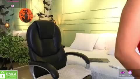 Snapshot of kataliina_18 chatting on 17, 10, 2025 Kat online show from 17, 10, 2025