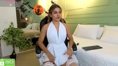 Snapshot of kataliina_18 chatting on 24, 10, 2025 Kat online show from 24, 10, 2025