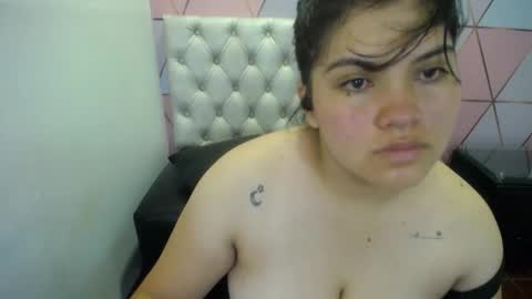 Snapshot of katalina_santana25 chatting on 15, 12, 2025 katalina santana25 online show from 15, 12, 2025