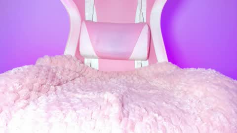 katalinaferreirax online show from 16, 12, 2025