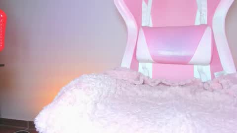 Snapshot of katalinaferreirax chatting on 17, 12, 2025 katalinaferreirax online show from 17, 12, 2025