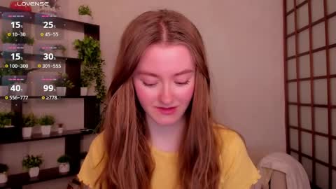 Snapshot of kate_cuddle chatting on 22, 4, 2026 Kate online show from 22, 4, 2026