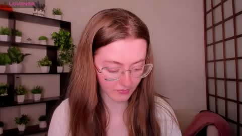 Snapshot of kate_cuddle chatting on 14, 5, 2026 Kate online show from 14, 5, 2026