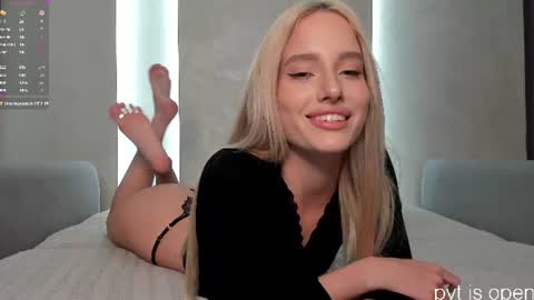 Snapshot of katebremar chatting on 12, 6, 2026 online show from 12, 6, 2026