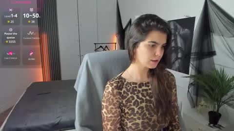 Snapshot of katecate chatting on 6, 10, 2025 Kate online show from 6, 10, 2025