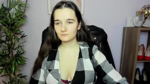 Snapshot of katedesire chatting on 22, 12, 2024 Kate  online show from 22, 12, 2024