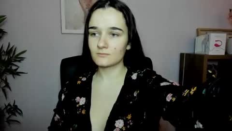 Snapshot of katedesire chatting on 8, 2, 2025 Kate  online show from 8, 2, 2025