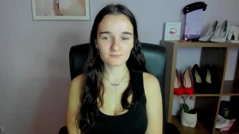 Snapshot of katedesire chatting on 2, 11, 2025 Kate  online show from 2, 11, 2025