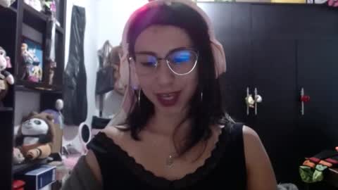 Snapshot of kateeen18 chatting on 27, 10, 2025 Kateeen18 online show from 27, 10, 2025