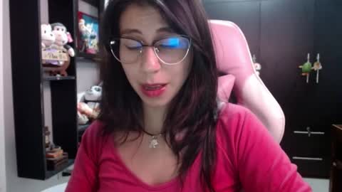 Snapshot of kateeen18 chatting on 13, 11, 2025 Kateeen18 online show from 13, 11, 2025