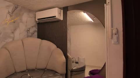 Im Katherine but call me Kate  online show from 18, 3, 2026