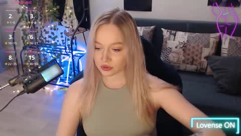 Snapshot of katerinaxvold chatting on 18, 10, 2025 Lisa online show from 18, 10, 2025