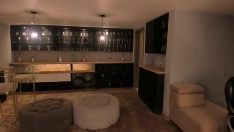 K A T E  online show from 8, 1, 2026