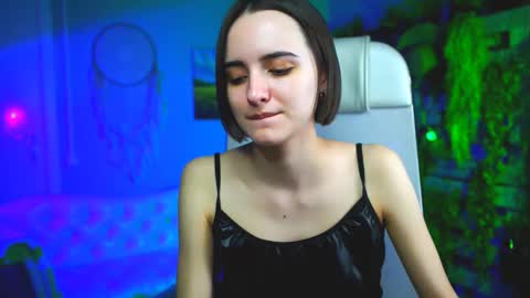 katewillows online show from 23, 3, 2026