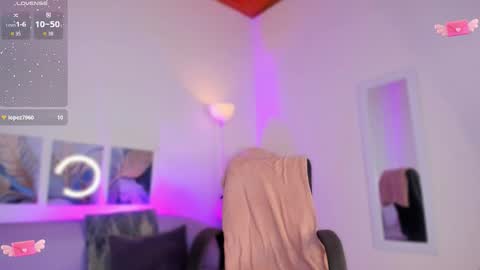 Snapshot of kathe_littlee chatting on 26, 11, 2025 kathe_littlee online show from 26, 11, 2025