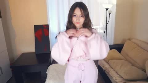 Lina online show from 1, 12, 2025