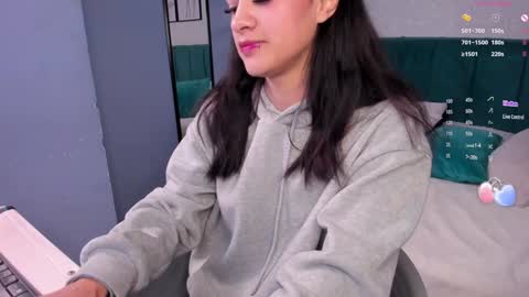 Snapshot of katherin_smith_ chatting on 10, 12, 2024 kathe online show from 10, 12, 2024