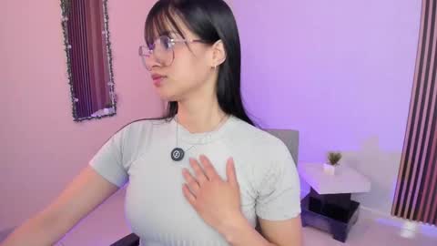 Snapshot of katherin_smith_ chatting on 17, 10, 2025 kathe online show from 17, 10, 2025